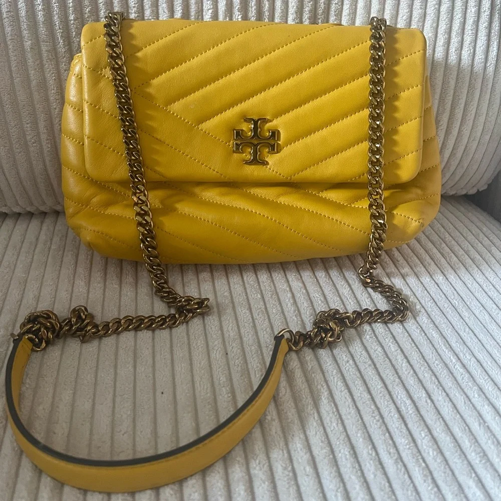 Tory Burch Kira Chevron Convertible Shoulder Bag - Picture 1 of 4